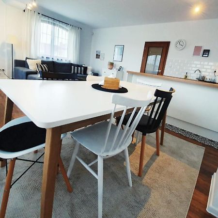 Apartman Linda - Velka Lomnica Exteriör bild